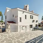 Prasino Villa